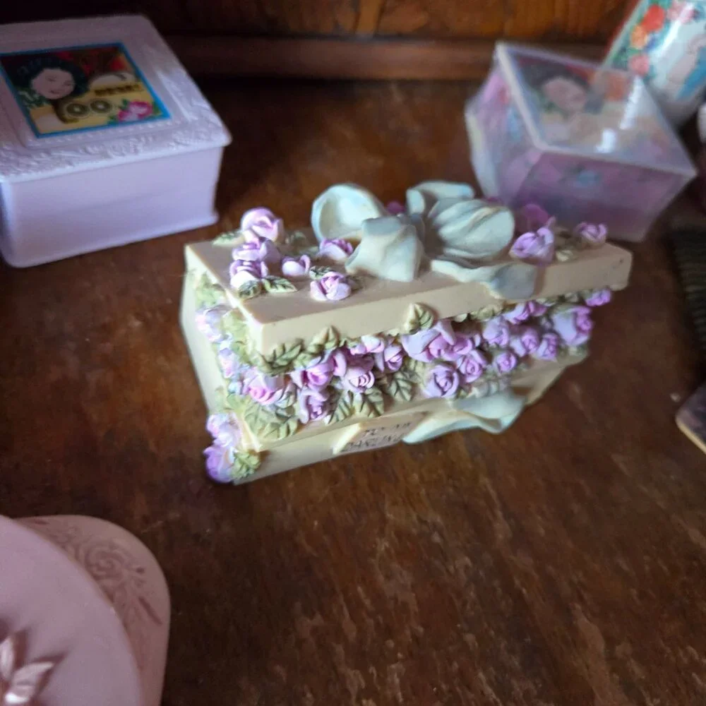 Vintage Box of Pink Roses Trinket Box Romantic Cottagecore Victorian Style